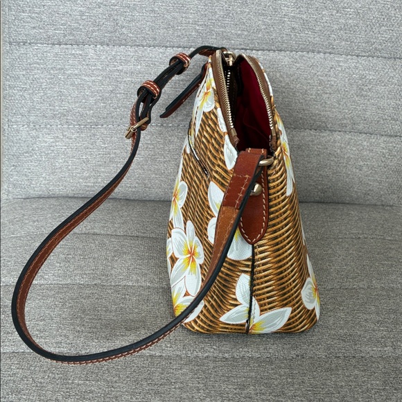 Dooney & Bourke Plumeria Floral and Wicker Pattern purse - Picture 7 of 16